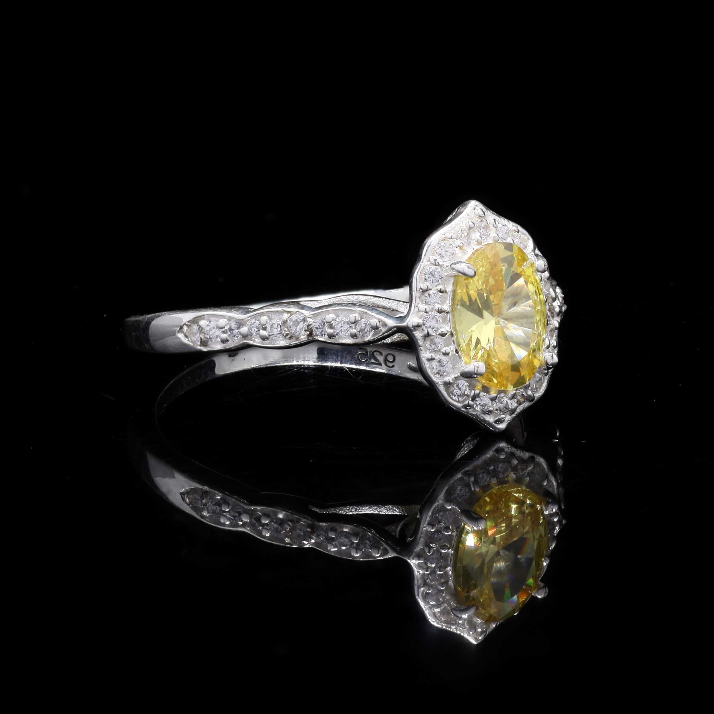 925 Sterling Silver Yellow Stone & Zircon Ring