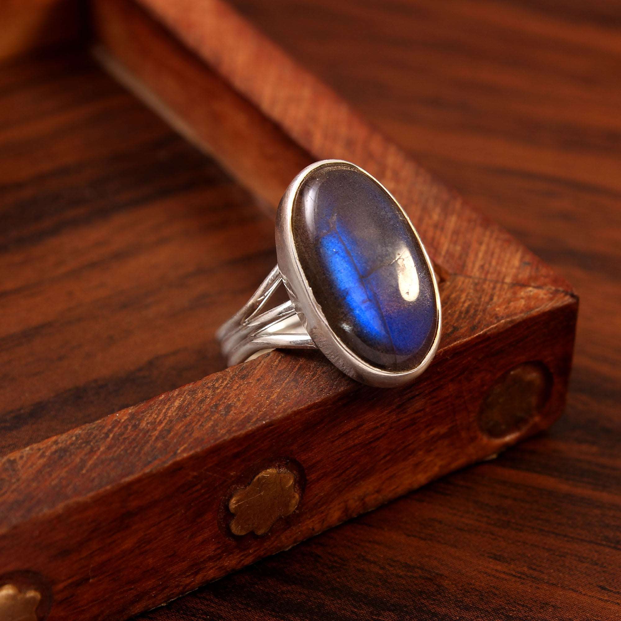 Silver Labradorite Ring