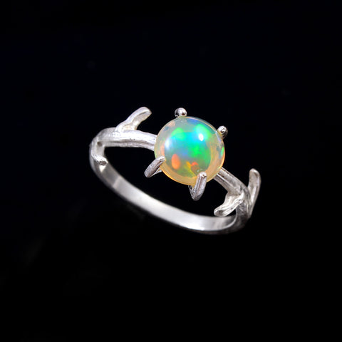 925 Sterling Silver Opal Ring: A Dazzling Gemstone Jewelry Piece