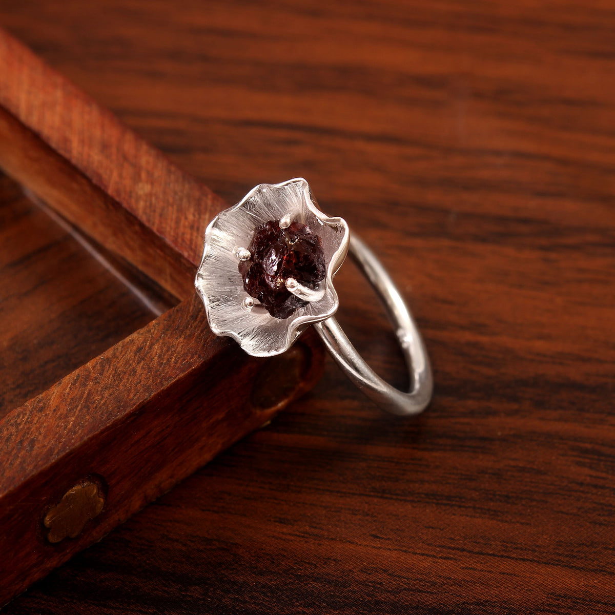 925 Sterling Silver Handmade Raw Garnet Flower Prong Setting Rings For Women